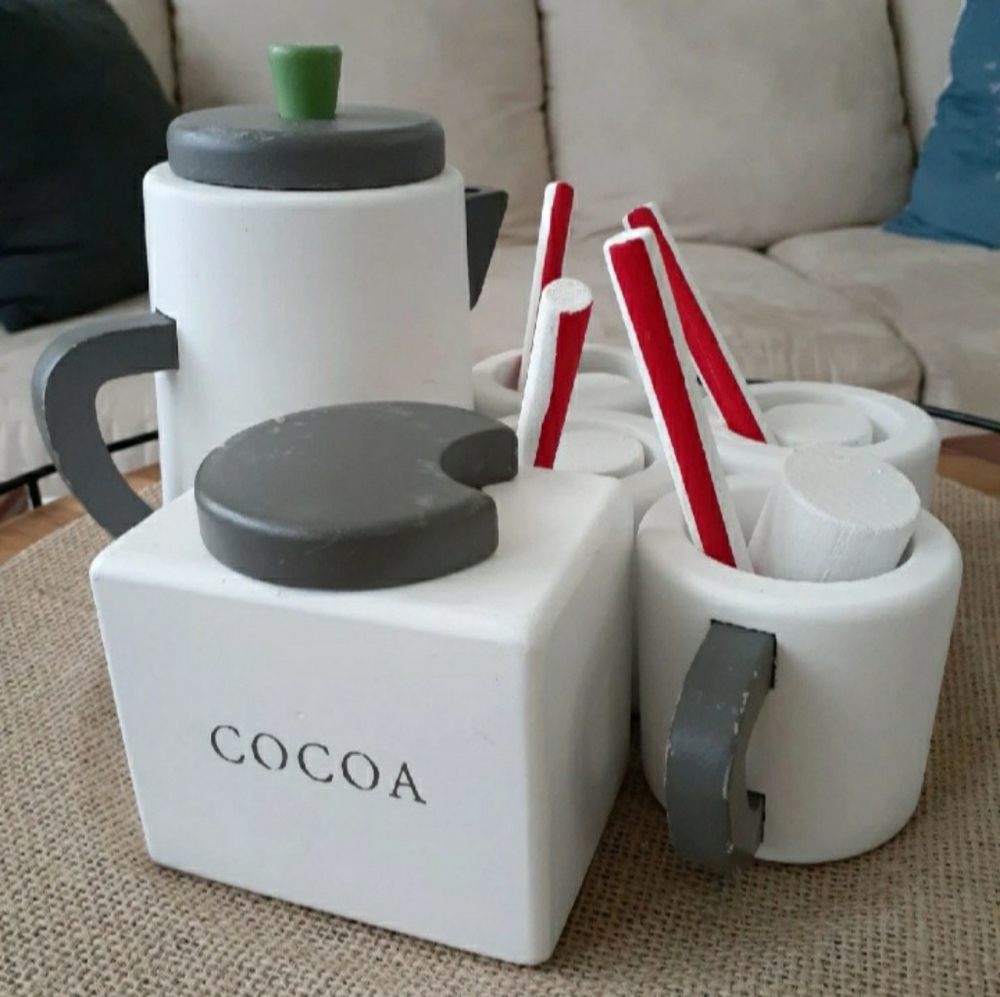 Hearth and hand hot cocoa set